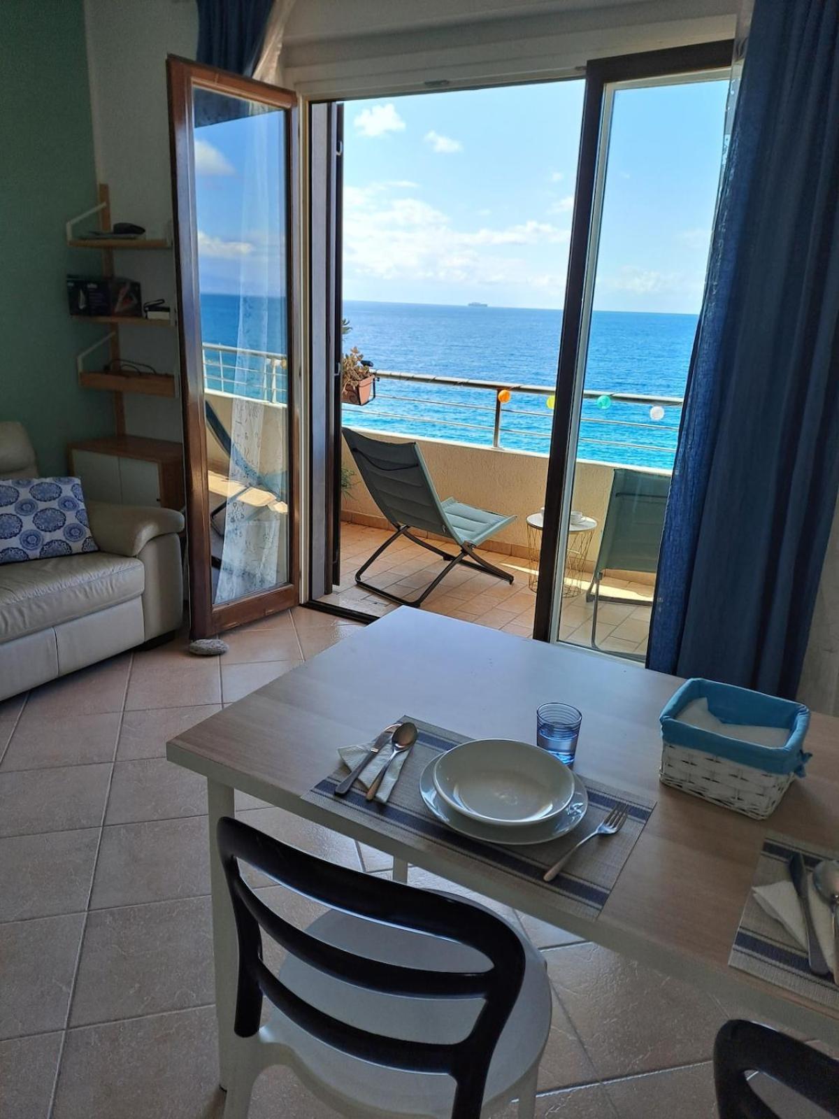 Sea House Bagnara Calabra Apartment Bagian luar foto